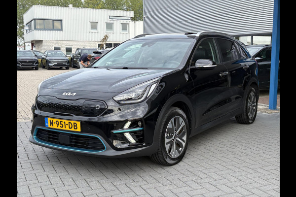 Kia e-Niro DynamicPlusLine 64 kWh | SOH 98% | Schuifdak | Navigatie | Adaptive Cruise | Stoelverwarming |