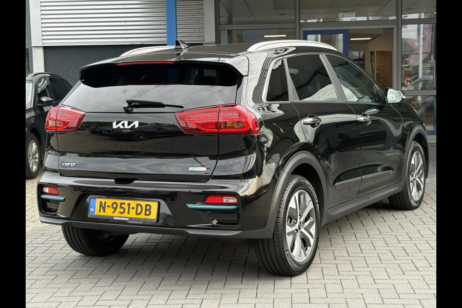 Kia e-Niro DynamicPlusLine 64 kWh | SOH 98% | Schuifdak | Navigatie | Adaptive Cruise | Stoelverwarming |