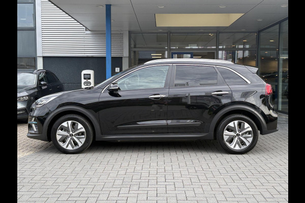 Kia e-Niro DynamicPlusLine 64 kWh | SOH 98% | Schuifdak | Navigatie | Adaptive Cruise | Stoelverwarming |