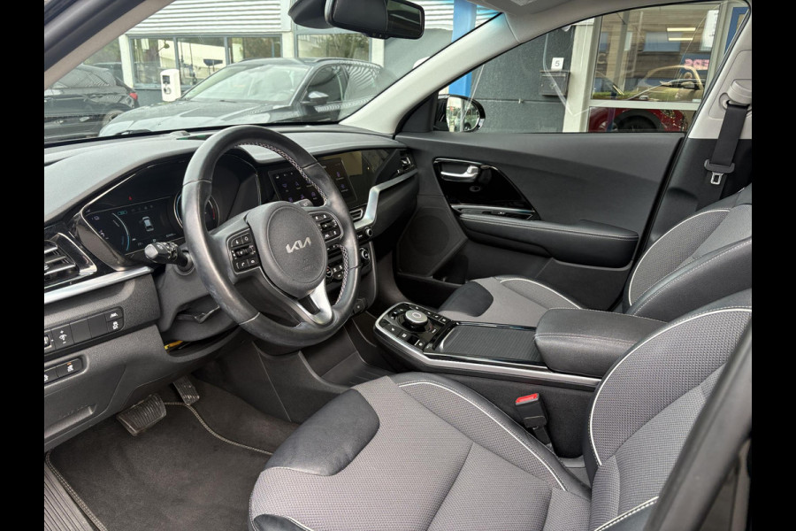 Kia e-Niro DynamicPlusLine 64 kWh | SOH 98% | Schuifdak | Navigatie | Adaptive Cruise | Stoelverwarming |