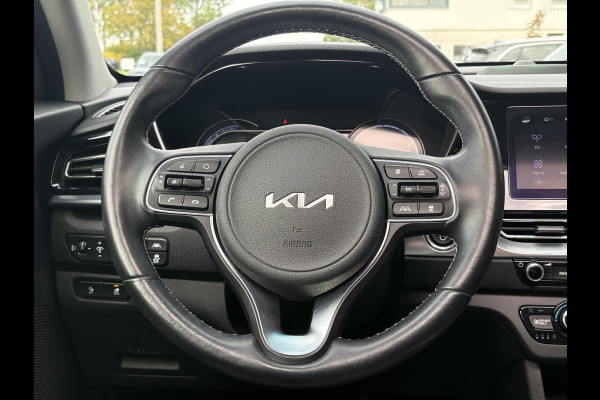Kia e-Niro DynamicPlusLine 64 kWh | SOH 98% | Schuifdak | Navigatie | Adaptive Cruise | Stoelverwarming |