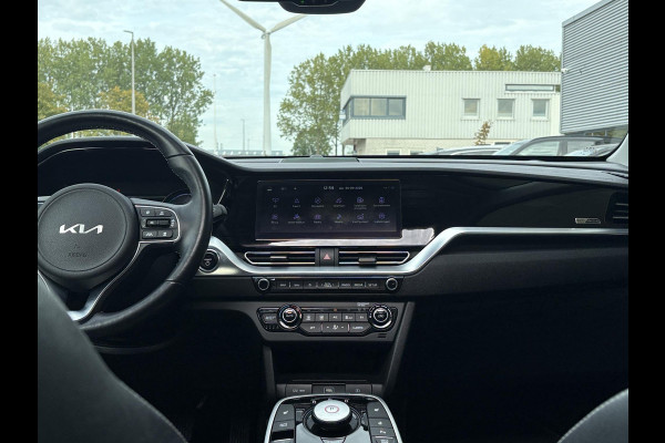 Kia e-Niro DynamicPlusLine 64 kWh | SOH 98% | Schuifdak | Navigatie | Adaptive Cruise | Stoelverwarming |