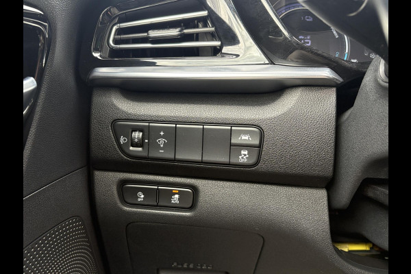 Kia e-Niro DynamicPlusLine 64 kWh | SOH 98% | Schuifdak | Navigatie | Adaptive Cruise | Stoelverwarming |
