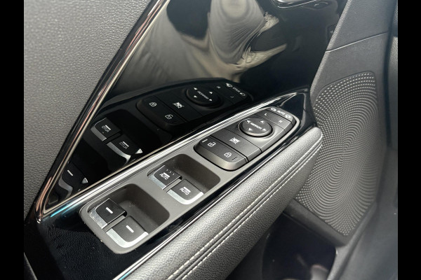 Kia e-Niro DynamicPlusLine 64 kWh | SOH 98% | Schuifdak | Navigatie | Adaptive Cruise | Stoelverwarming |