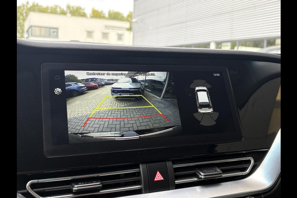 Kia e-Niro DynamicPlusLine 64 kWh | SOH 98% | Schuifdak | Navigatie | Adaptive Cruise | Stoelverwarming |