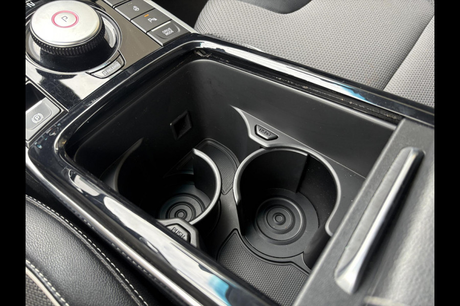 Kia e-Niro DynamicPlusLine 64 kWh | SOH 98% | Schuifdak | Navigatie | Adaptive Cruise | Stoelverwarming |