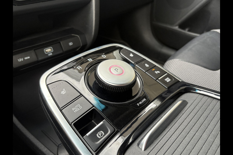 Kia e-Niro DynamicPlusLine 64 kWh | SOH 98% | Schuifdak | Navigatie | Adaptive Cruise | Stoelverwarming |