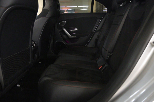 Mercedes-Benz CLA-Klasse 250 e AMG Line NAP/PANO/CARPLAY/HUD/ACC/BURM/KEYLESS/VOL