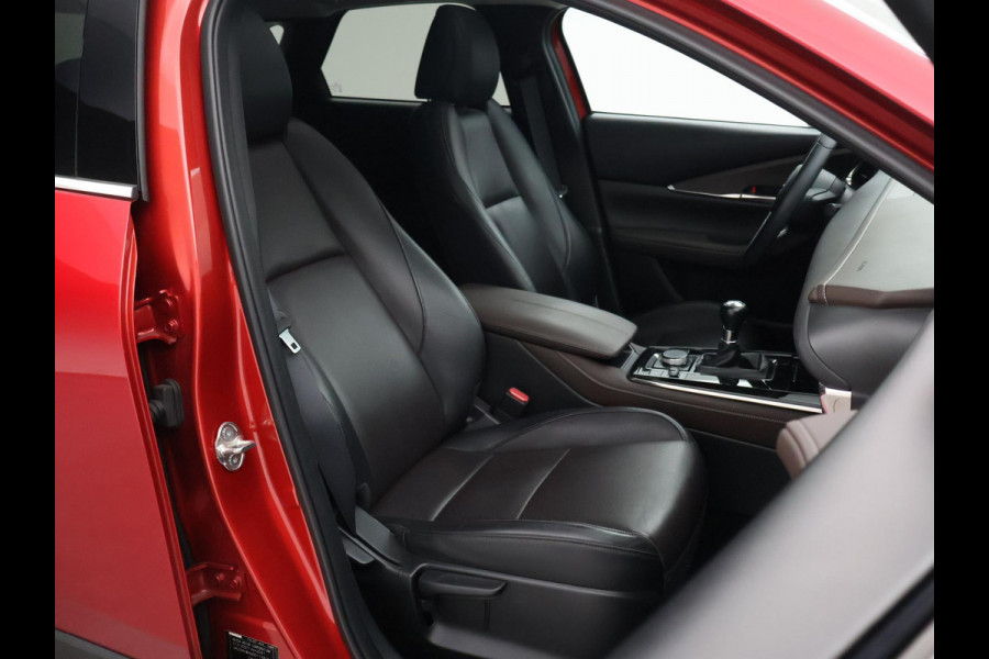 Mazda CX-30 2.0 e-SkyActiv-X M HYBRID LUXURY + TREKHAAK | BOSE | ADAPTIVE CRUISE | 360 CAMERA | SCHUIFDAK