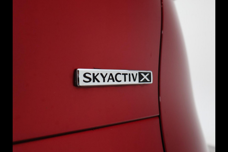 Mazda CX-30 2.0 e-SkyActiv-X M HYBRID LUXURY + TREKHAAK | BOSE | ADAPTIVE CRUISE | 360 CAMERA | SCHUIFDAK