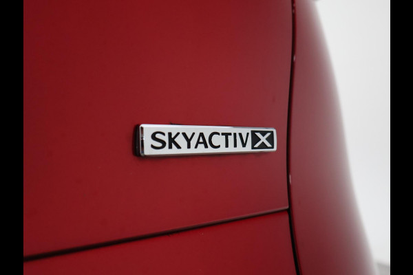 Mazda CX-30 2.0 e-SkyActiv-X M HYBRID LUXURY + TREKHAAK | BOSE | ADAPTIVE CRUISE | 360 CAMERA | SCHUIFDAK