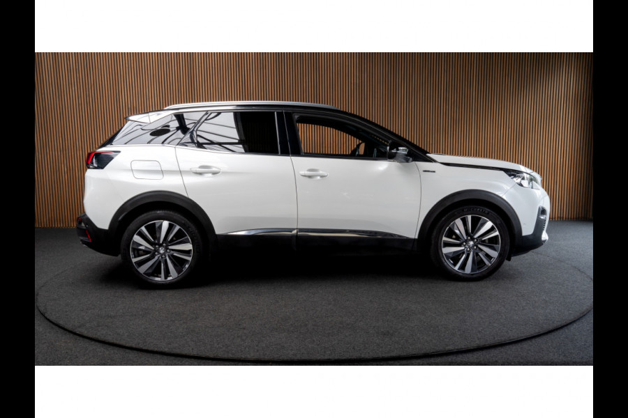 Peugeot 3008 1.2 PureTech GT Line Panodak Navi Camera Climate PDC Stoelverwarming Keyless Entry & Go Cruise C. LM velgen Afneembaar trekhaak
