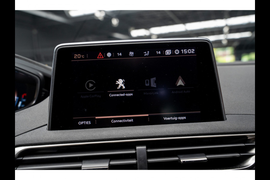 Peugeot 3008 1.2 PureTech GT Line Panodak Navi Camera Climate PDC Stoelverwarming Keyless Entry & Go Cruise C. LM velgen Afneembaar trekhaak