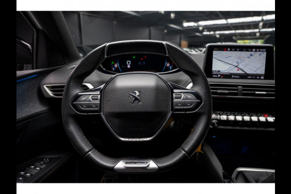 Peugeot 3008 1.2 PureTech GT Line Panodak Navi Camera Climate PDC Stoelverwarming Keyless Entry & Go Cruise C. LM velgen Afneembaar trekhaak