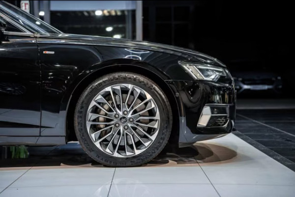 Audi A6 Avant 50 Tfsi e Quattro S-LINE ** MATRIX, LEDER, TREKH, ACC, HuD, VERW. STUUR ** 1e EIG - UNFALLFREI ** ** INFORMEER OOK NAAR ONZE AANTREKKELIJKE FINANCIAL-LEASE TARIEVEN **