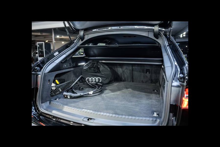 Audi A6 Avant 50 Tfsi e Quattro S-LINE ** MATRIX, LEDER, TREKH, ACC, HuD, VERW. STUUR ** 1e EIG - UNFALLFREI ** ** INFORMEER OOK NAAR ONZE AANTREKKELIJKE FINANCIAL-LEASE TARIEVEN **