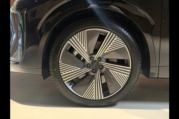 Lynk & Co 08 1.5 More|H&K|360|Pano|Stoel massage Verwarming en Ventilatie|200km elektrisch