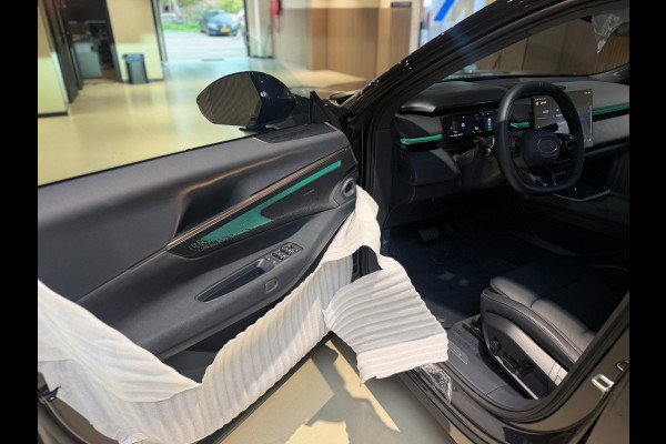 Lynk & Co 08 1.5 More|H&K|360|Pano|Stoel massage Verwarming en Ventilatie|200km elektrisch