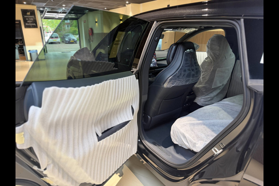Lynk & Co 08 1.5 More|H&K|360|Pano|Stoel massage Verwarming en Ventilatie|200km elektrisch
