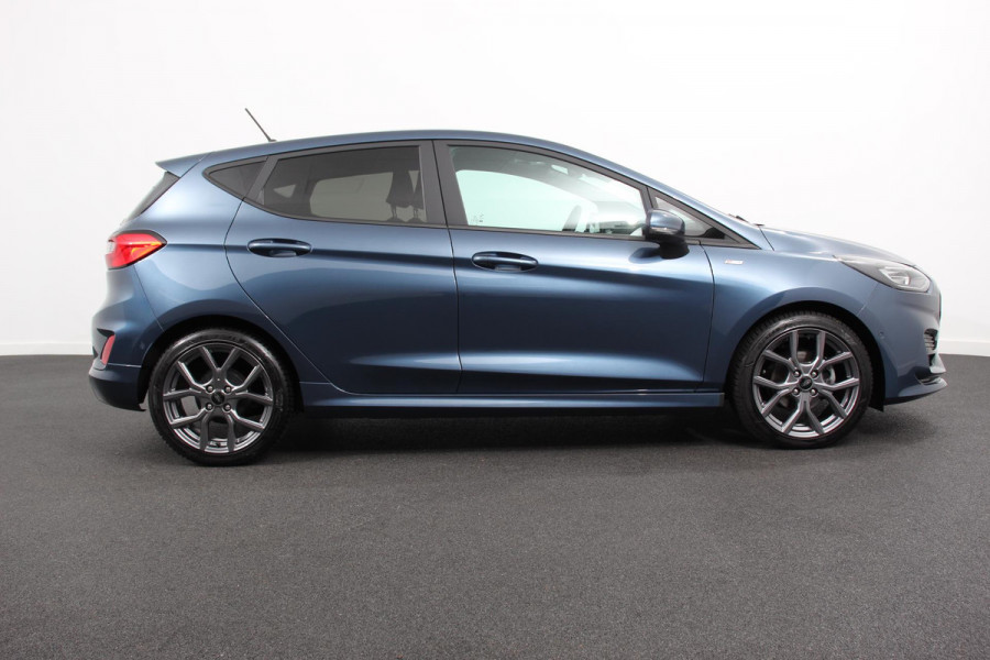 Ford Fiesta 1.0 EcoBoost 101pk ST-Line Navigatie Apple Carplay/Android Auto Camera Cruise Control Stoel- en stuurverwarming Verwarmde voorruit Getinte ramen