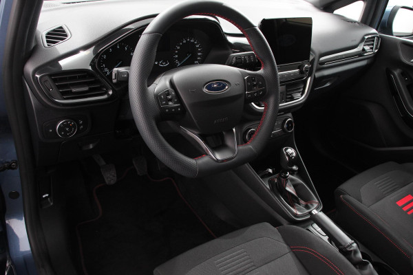 Ford Fiesta 1.0 EcoBoost 101pk ST-Line Navigatie Apple Carplay/Android Auto Camera Cruise Control Stoel- en stuurverwarming Verwarmde voorruit Getinte ramen