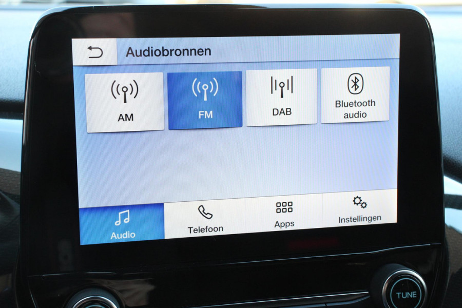 Ford Fiesta 1.0 EcoBoost 101pk ST-Line Navigatie Apple Carplay/Android Auto Camera Cruise Control Stoel- en stuurverwarming Verwarmde voorruit Getinte ramen