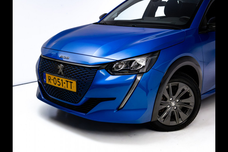 Peugeot e-208 EV Active Pack 50 kWh | SOH 98% | Stoelverwarming | Navigatie | Airco | Apple Carplay | Android auto | Cruise | All season banden