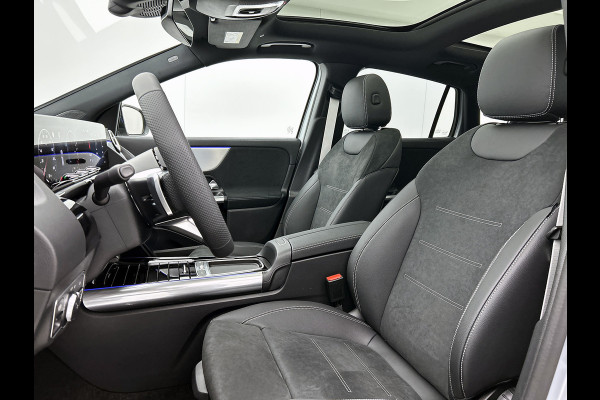 Mercedes-Benz GLA 250 e 140 Year Edition | Plus pakket | Nightpakket | Parkeerpakket | Trekhaak | Panoramaschuifdak | 20” tien-dubbelspaaks AMG velgen | Warmtewerend, donkergetint glas |
