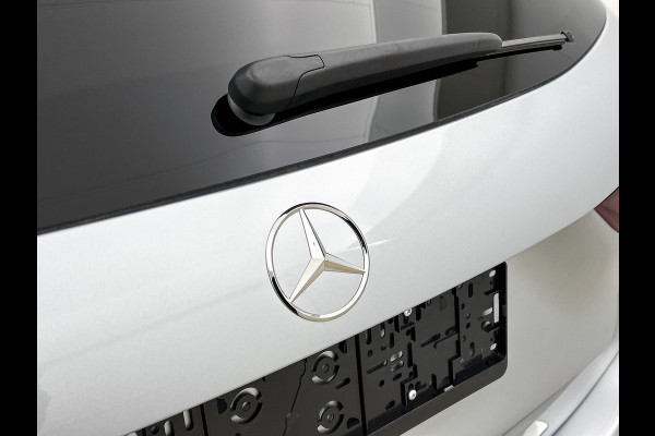 Mercedes-Benz GLA 250 e 140 Year Edition | Plus pakket | Nightpakket | Parkeerpakket | Trekhaak | Panoramaschuifdak | 20” tien-dubbelspaaks AMG velgen | Warmtewerend, donkergetint glas |