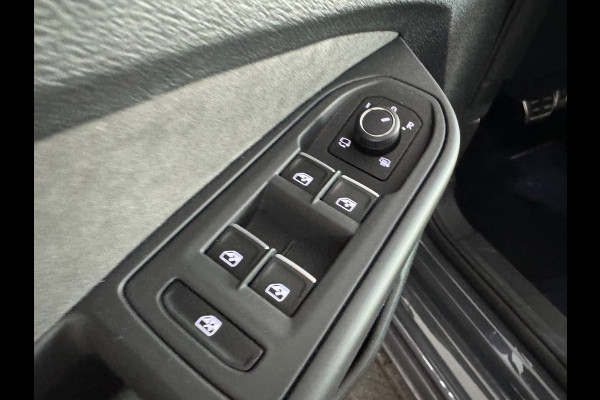 Volkswagen Golf 2.0 TSI GTI Pano|BTW|H/K|HuD|Camera|Trekhaak