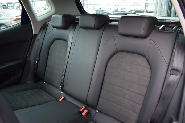 Seat Arona 1.0 TSI Style Business Intense | Apple CarPlay | ACC | Sportstoelen | Alcantara