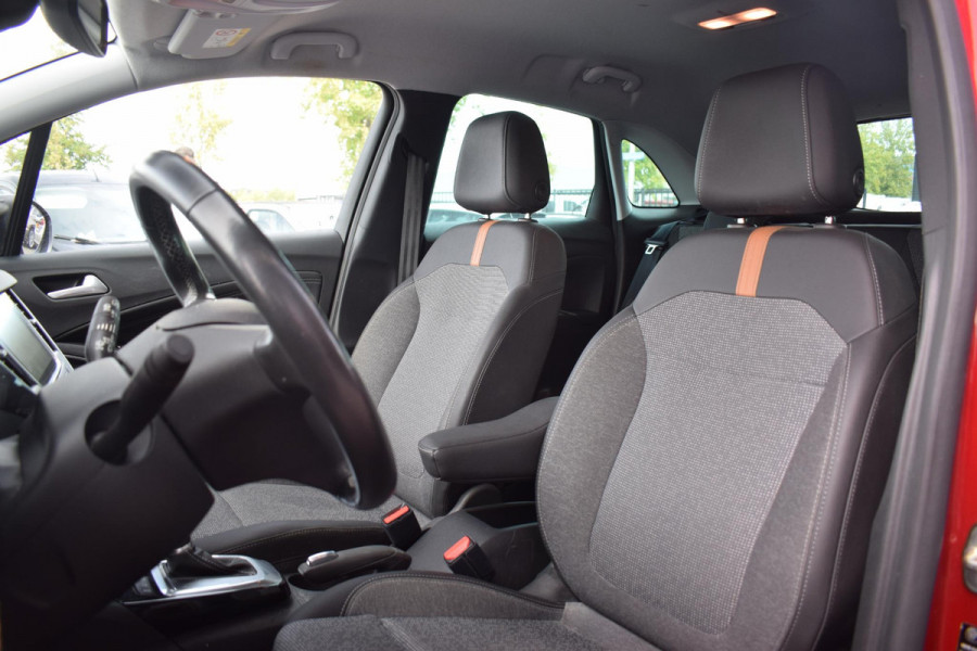 Opel Crossland 1.2 Turbo Elegance | Trekhaak Afn. | Apple CarPlay | Half Leer