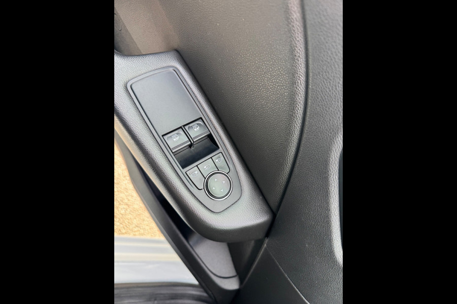 Renault Clio 1.0 TCe Zen Led Lane assist Clima Cruise control PDC 2019