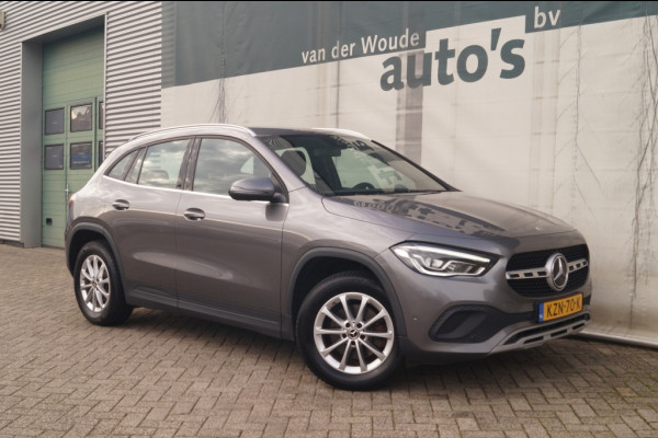 Mercedes-Benz GLA 180d Automaat Business Solution -ECC-NAVI-TREKHAAK-