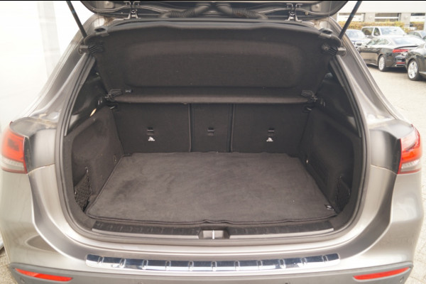Mercedes-Benz GLA 180d Automaat Business Solution -ECC-NAVI-TREKHAAK-