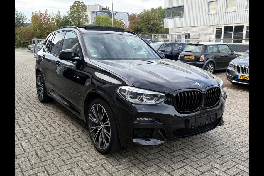 BMW X3 xDrive30e High Executive | M pakket | Panoramadak | Trekhaak | 21 inch | 360 Camera | Leder | Stoelverwarming voor + achter | Hifi | Geheugenstoelen