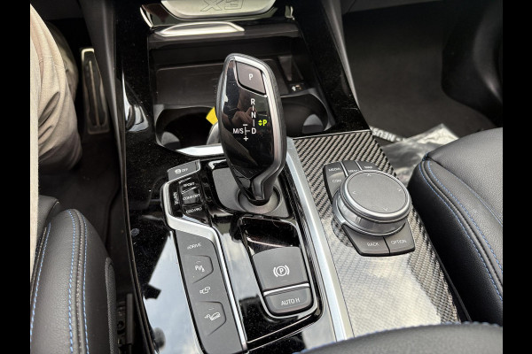 BMW X3 xDrive30e High Executive | M pakket | Panoramadak | Trekhaak | 21 inch | 360 Camera | Leder | Stoelverwarming voor + achter | Hifi | Geheugenstoelen