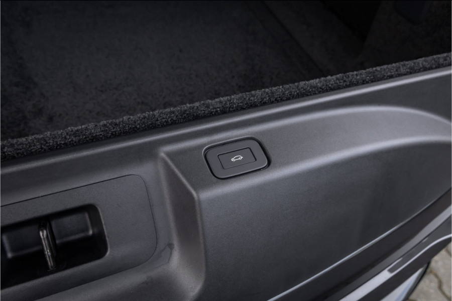 Land Rover Range Rover 3.0 P550e HSE PHEV 23'' - Carpathian Grey