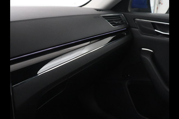 Škoda Superb Combi 1.4 TSI iV Laurin & Klement | SOH 95.8% | Trekhaak | Leder | Virtual Dashboard | Stoelverwarming | Memory | Virtual Dashboard | Park assist | Cruise control | Navigatie | Carplay |