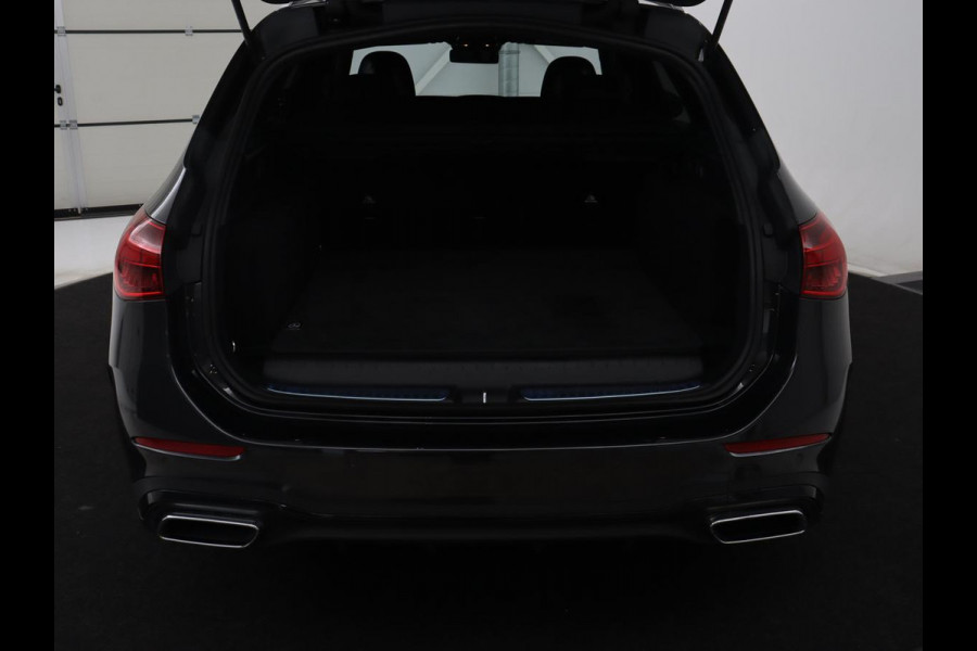 Mercedes-Benz C-Klasse 300e AMG-Line | SOH 97.7 | Leder/alcantara | Adaptive cruise | Memory | 360 camera | Sfeerverlichting | Burnmester | Stoelverwarming | Full LED |