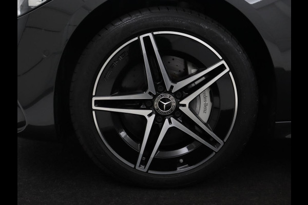 Mercedes-Benz C-Klasse 300e AMG-Line | SOH 97.7 | Leder/alcantara | Adaptive cruise | Memory | 360 camera | Sfeerverlichting | Burnmester | Stoelverwarming | Full LED |