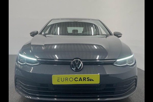 Volkswagen Golf 1.0 eTSI 110pk Automaat Life Navigatie Apple Carplay/Android Auto Parkeersensoren Adaptieve Cruise Control Sfeerverlichting Virtual Cockpit Climate Control Lichtmetalen velgen