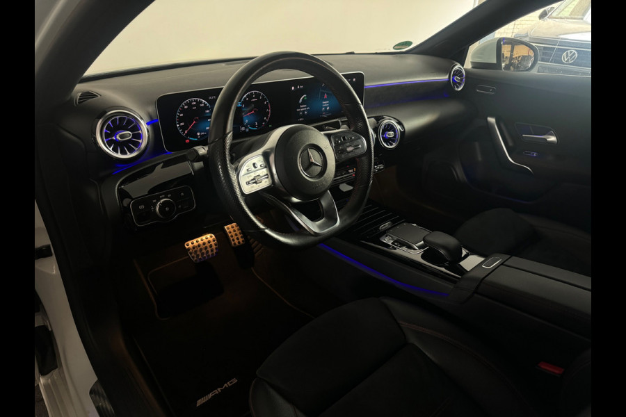 Mercedes-Benz A-Klasse 200 AMG Keyless|Dodehoek|Blindspot|ACC|360 Camera