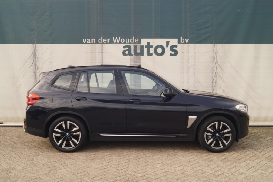 BMW iX3 Executive 80 kWh -SOH95%-PANO-LEER-CAM-NAVI-