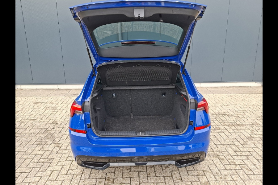 Škoda Kamiq 1.0 TSI Monte Carlo * 29.000KM! * Panoramadak * Stoelverwarming * Carplay * Full Led *