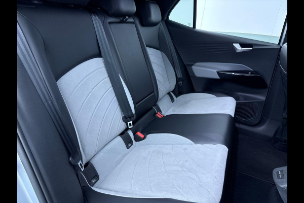 Volkswagen ID.3 Pro Edition 58 kWh 204 pk | Navigatie | Parkeersensoren | Achteruitrijcamera | Adaptive cruise control | Stoelverwarming |