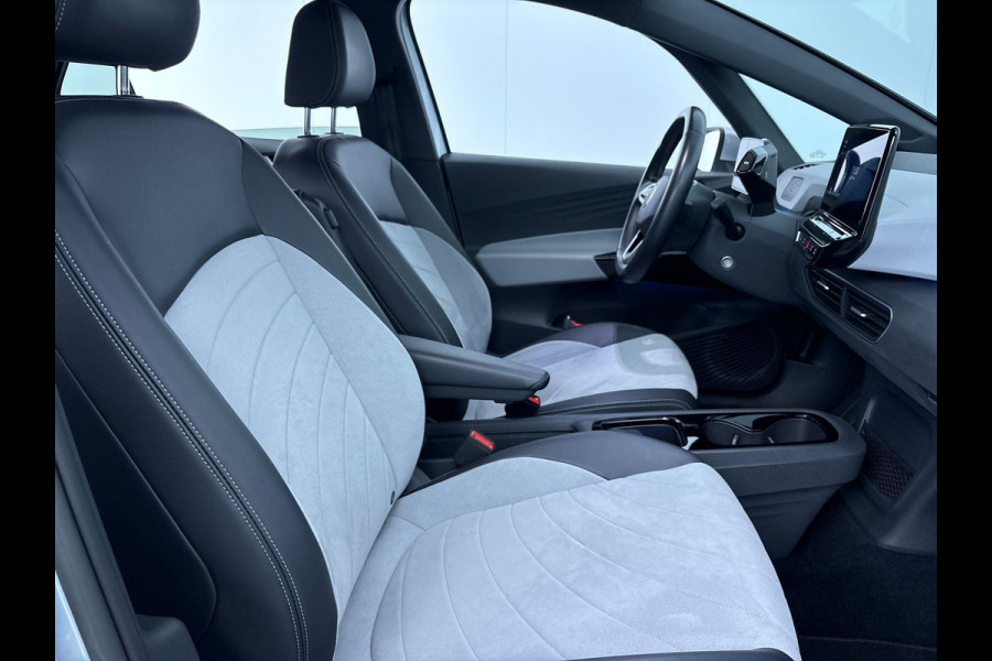 Volkswagen ID.3 Pro Edition 58 kWh 204 pk | Navigatie | Parkeersensoren | Achteruitrijcamera | Adaptive cruise control | Stoelverwarming |