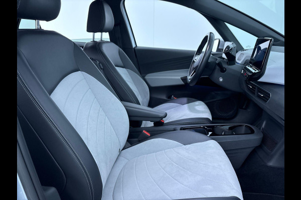 Volkswagen ID.3 Pro Edition 58 kWh 204 pk | Navigatie | Parkeersensoren | Achteruitrijcamera | Adaptive cruise control | Stoelverwarming |