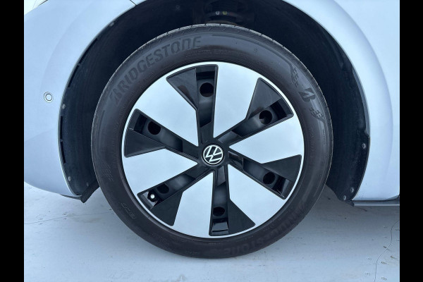 Volkswagen ID.3 Pro Edition 58 kWh 204 pk | Navigatie | Parkeersensoren | Achteruitrijcamera | Adaptive cruise control | Stoelverwarming |