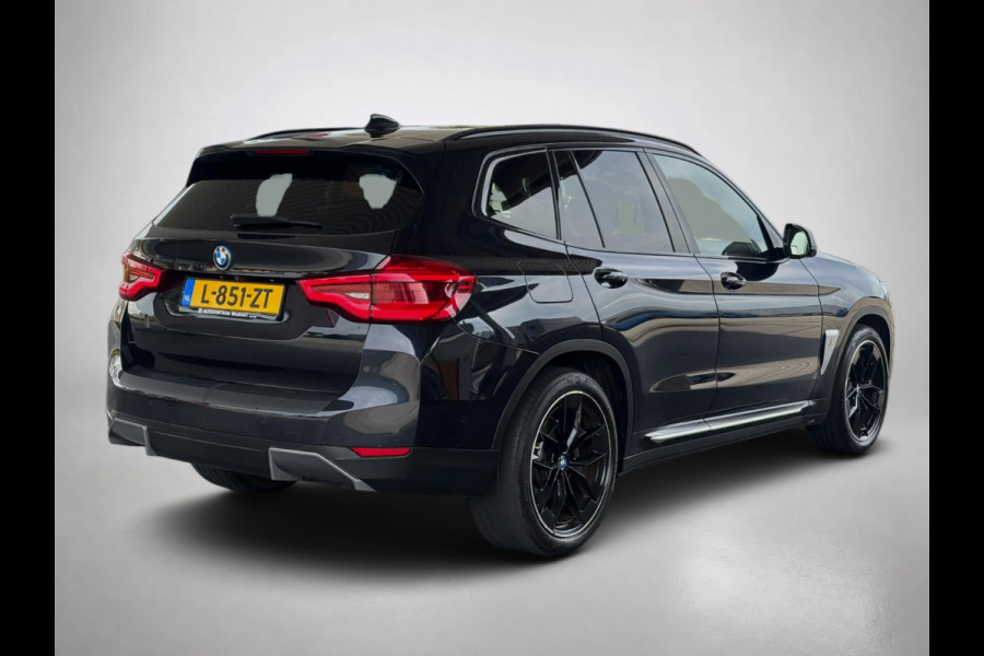 BMW iX3 High Executive 80 kWh M-pakket (NL-auto, Dealer OnderH, Panoramadak, Navi Pro, 360 Camera, Leder, Auto Pilot, StoelV, Etc)